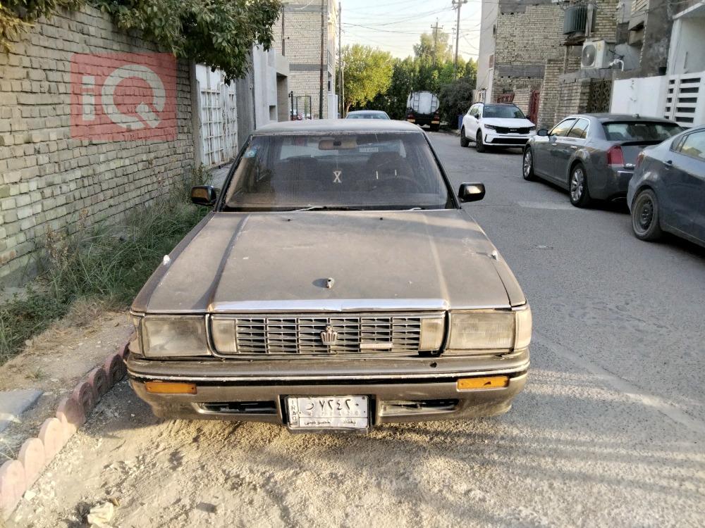 تۆیۆتا کراون